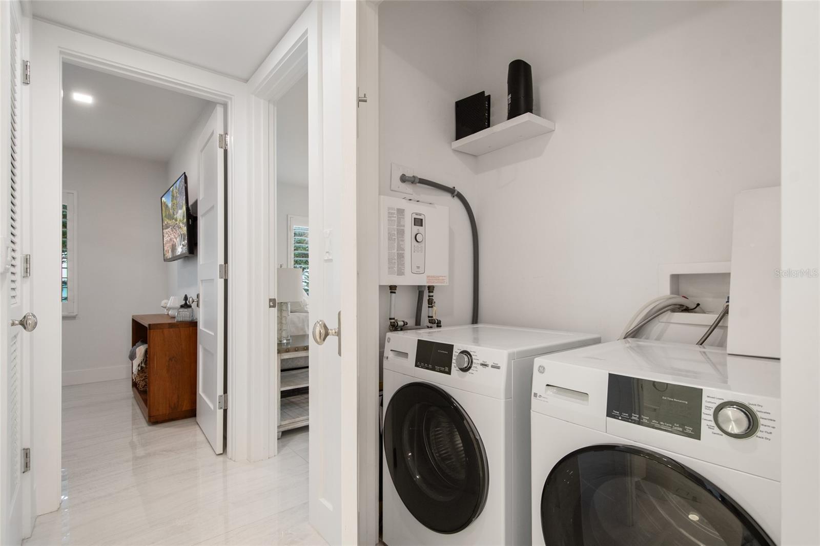 Image 48 of 64 For 1140 Orlando Avenue F8