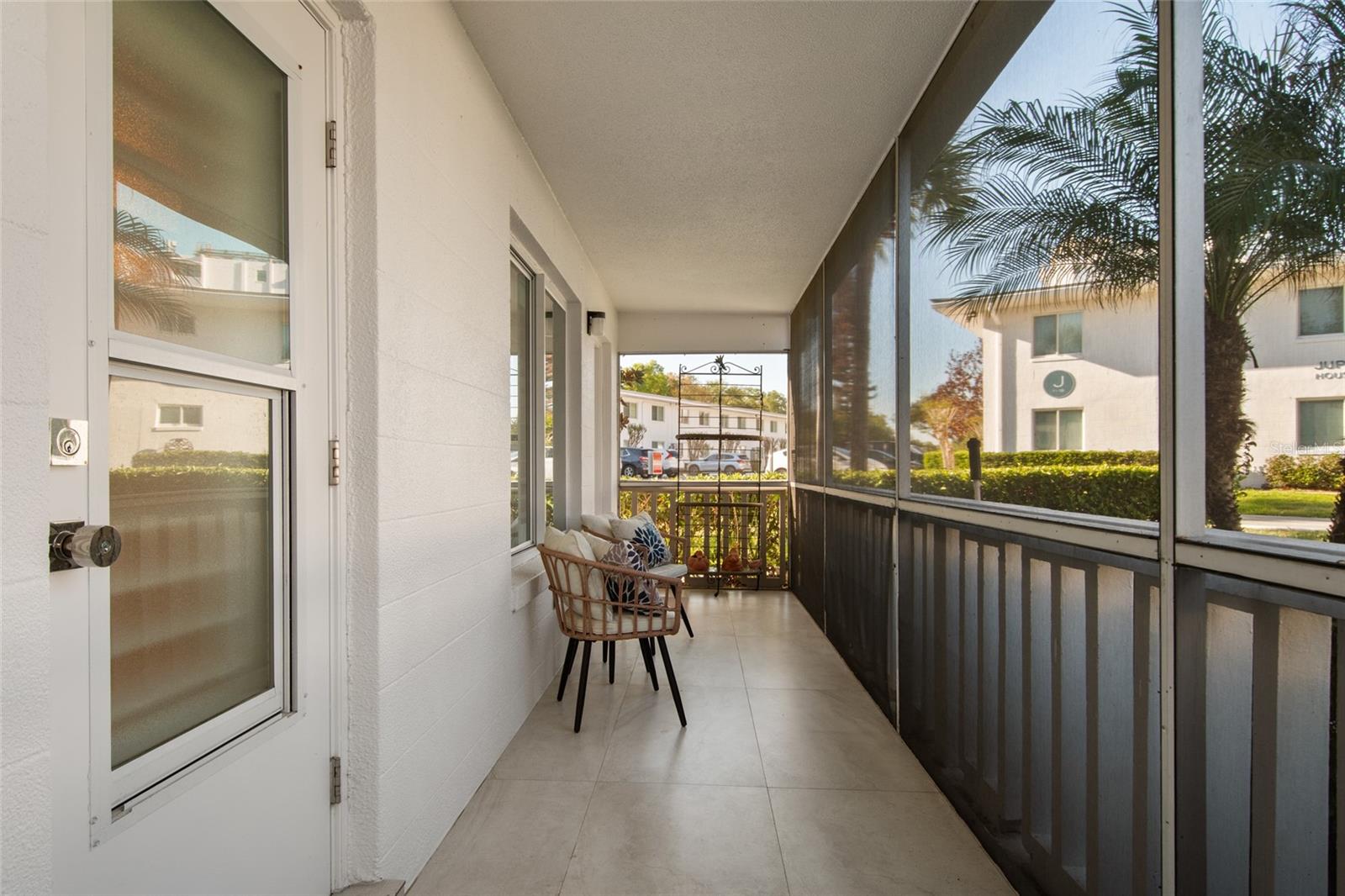 Image 5 of 64 For 1140 Orlando Avenue F8