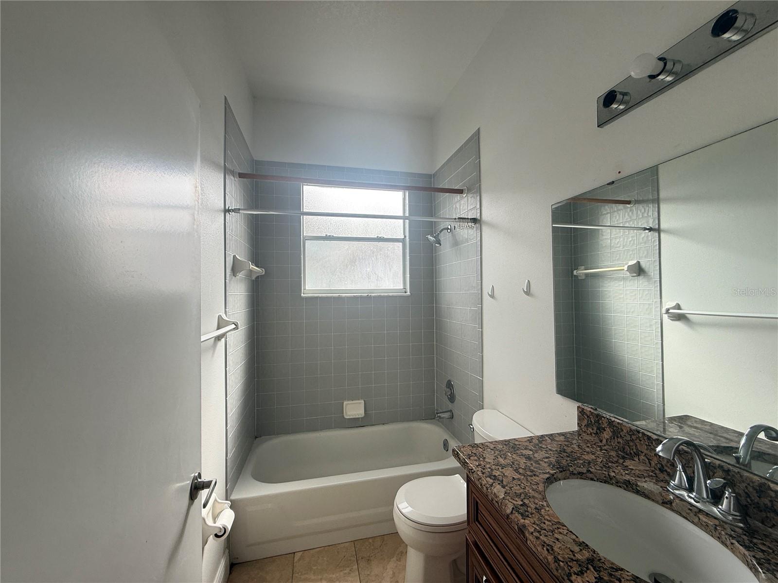 Image 20 of 22 For 2073 River Park Boulevard