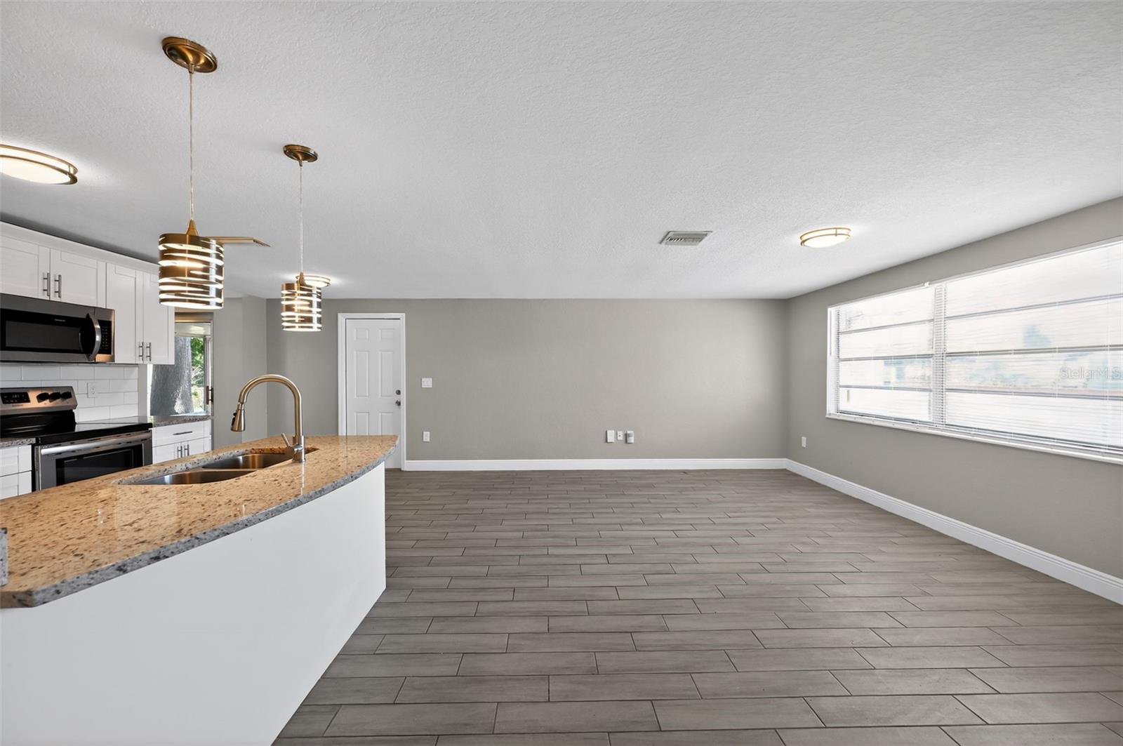 Image 19 of 34 For 7137 Gulf Highlands Drive