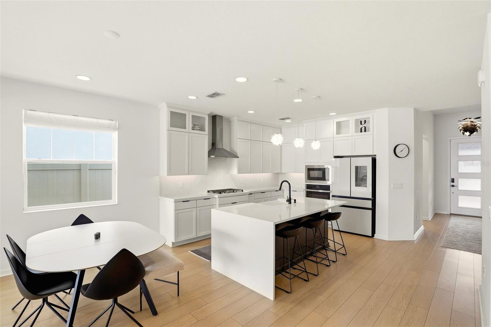 Listing photo id 14 for 14354 Wabasso Loop