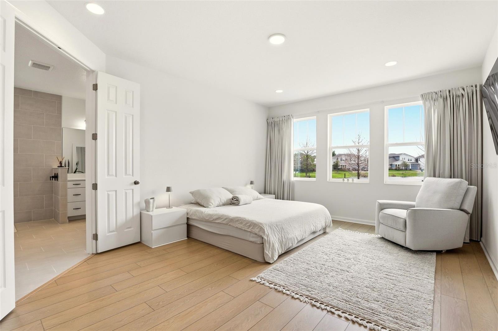 Listing photo id 21 for 14354 Wabasso Loop