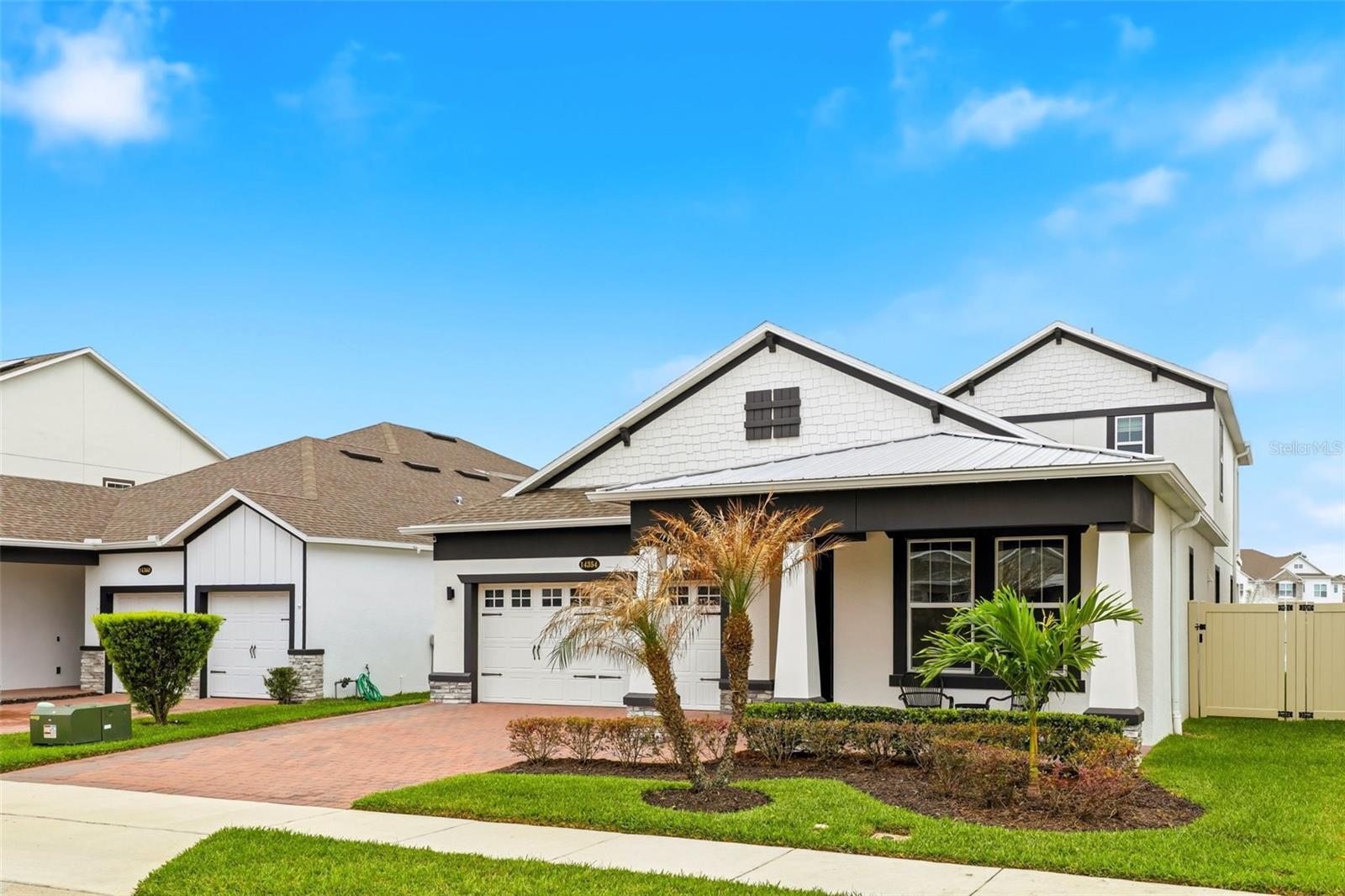 Listing photo id 2 for 14354 Wabasso Loop