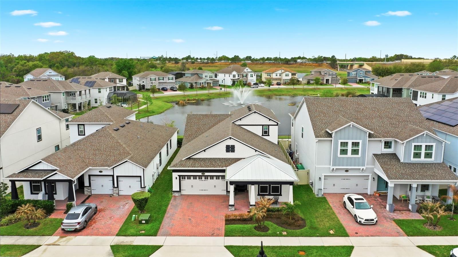 Listing photo id 3 for 14354 Wabasso Loop