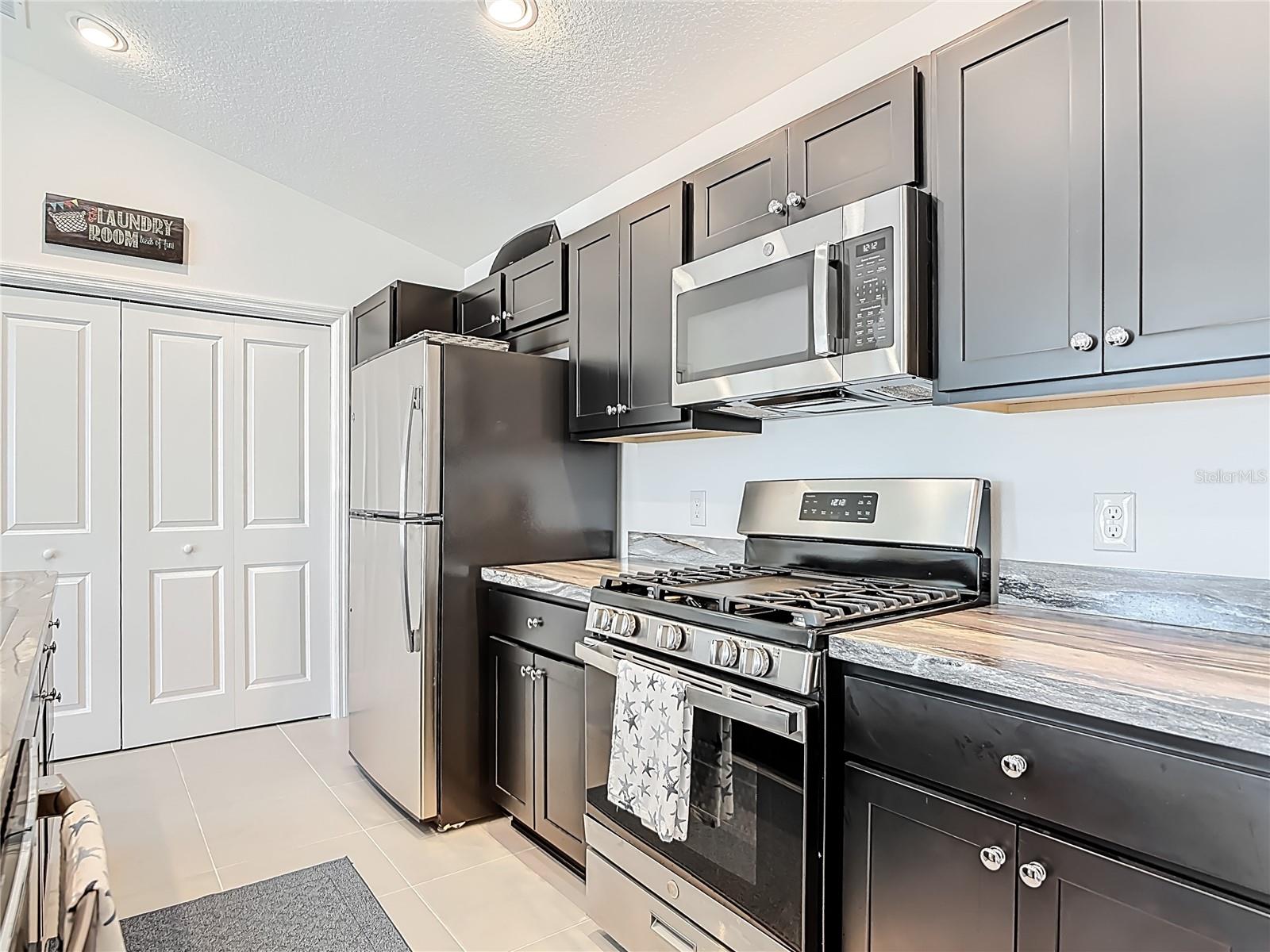 Image 14 of 54 For 3552 Grouby Road