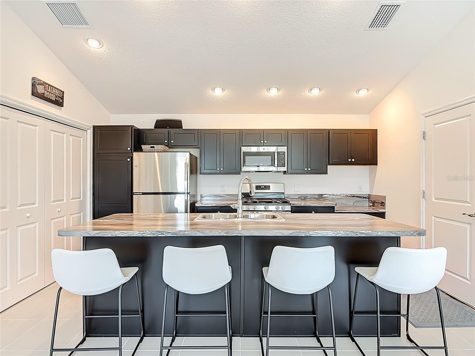 Image 7 of 54 For 3552 Grouby Road