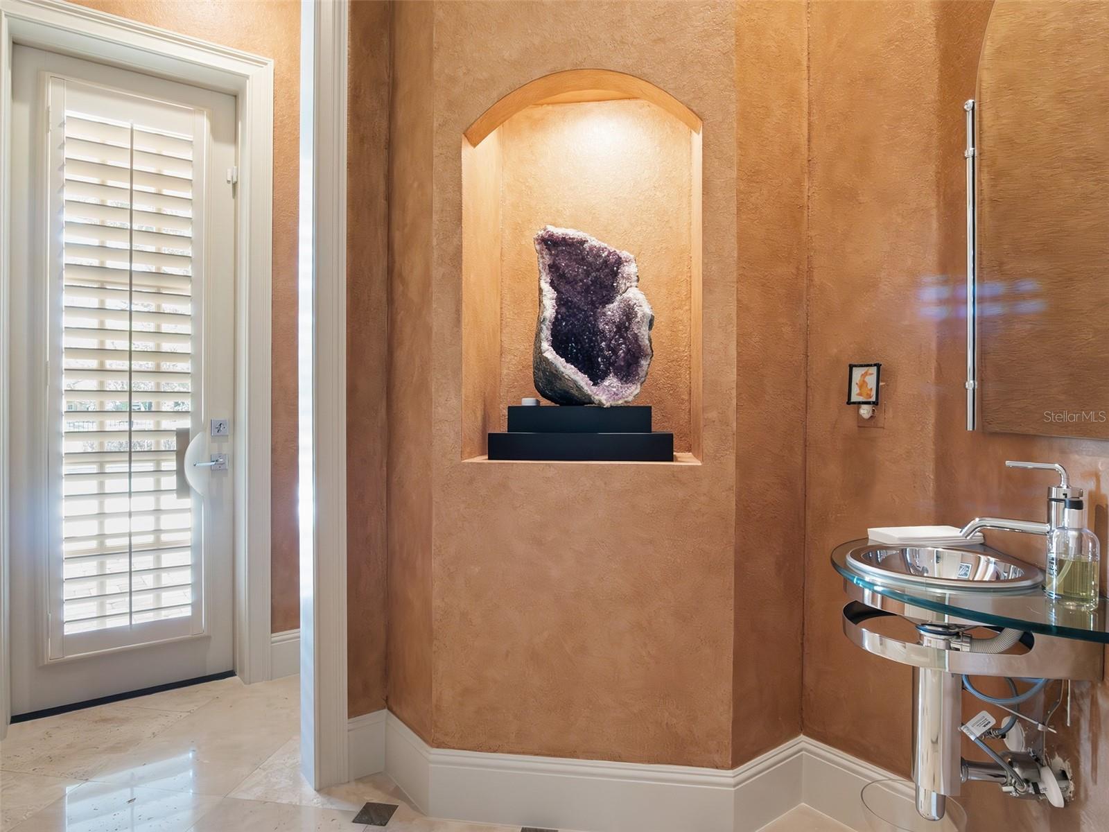 Image 37 of 57 For 5151 Latrobe Dr