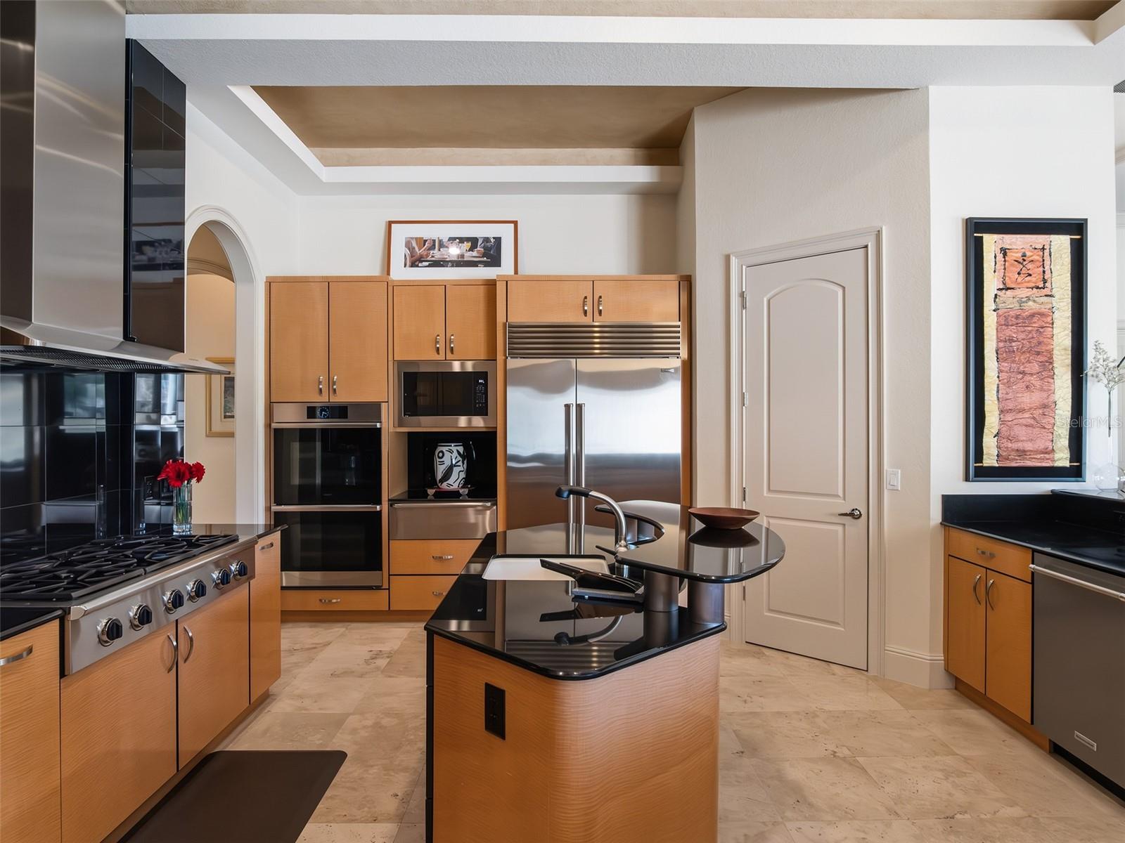 Image 9 of 57 For 5151 Latrobe Dr