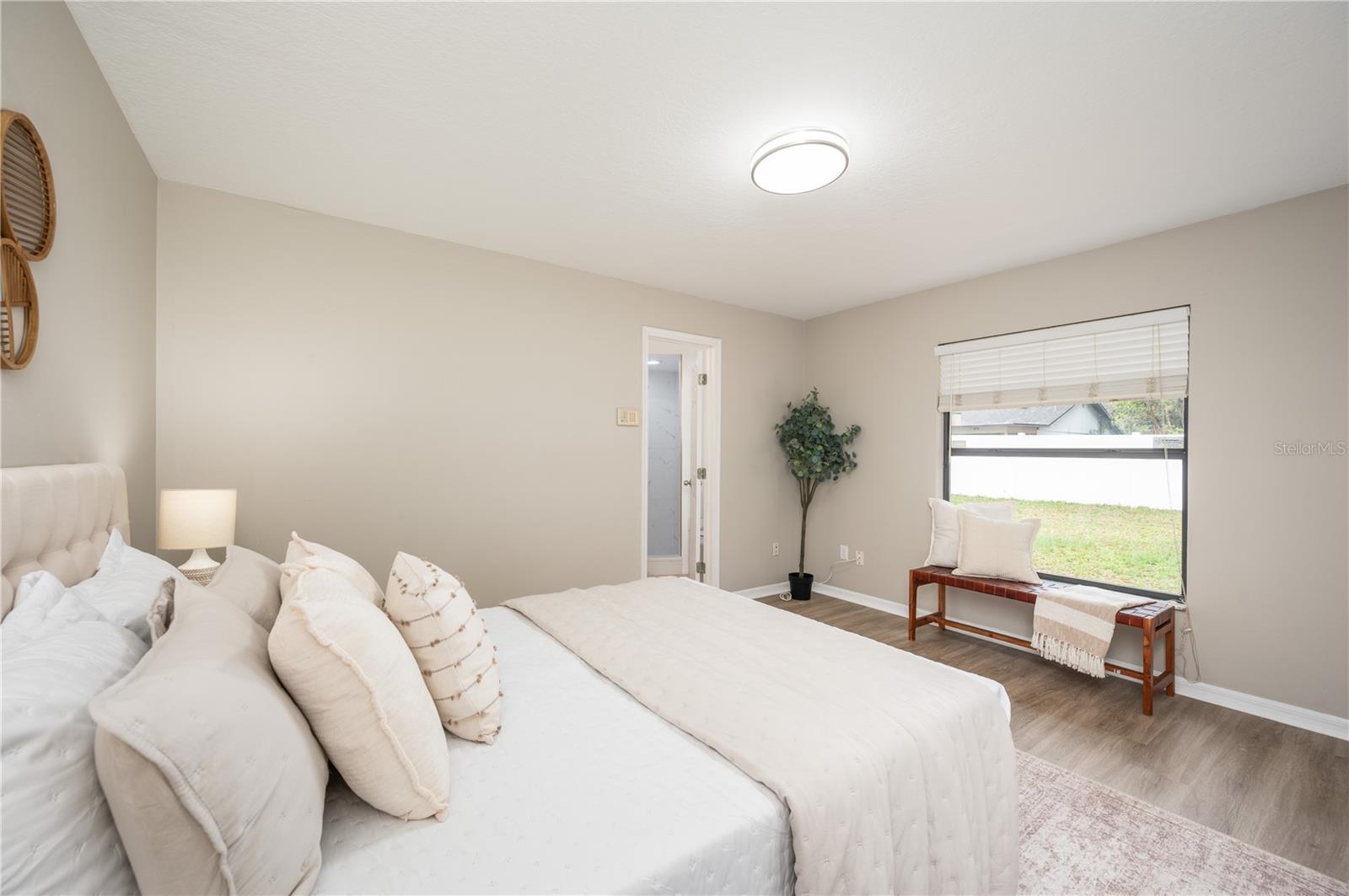 Image 10 of 21 For 246 Ridgewood Street