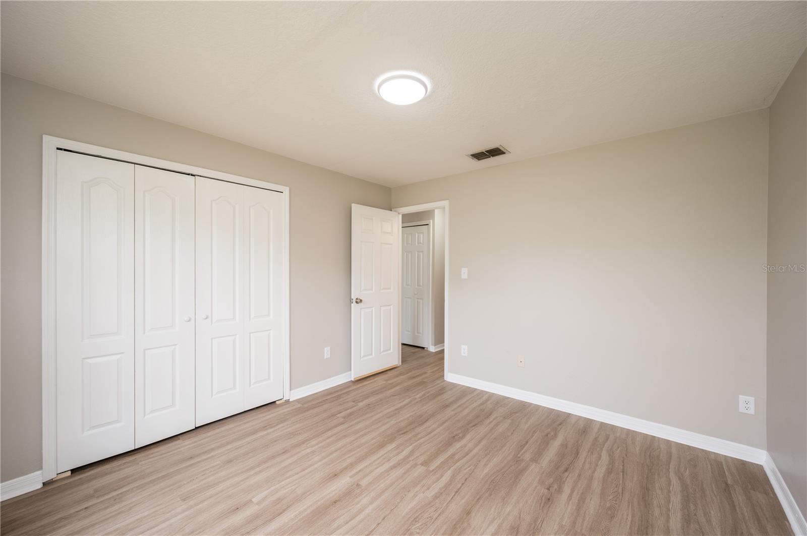 Image 15 of 21 For 246 Ridgewood Street