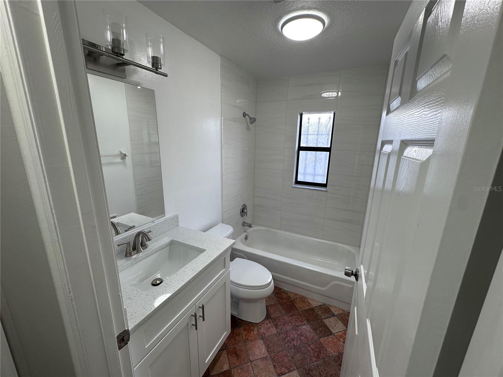 Image 17 of 21 For 246 Ridgewood Street