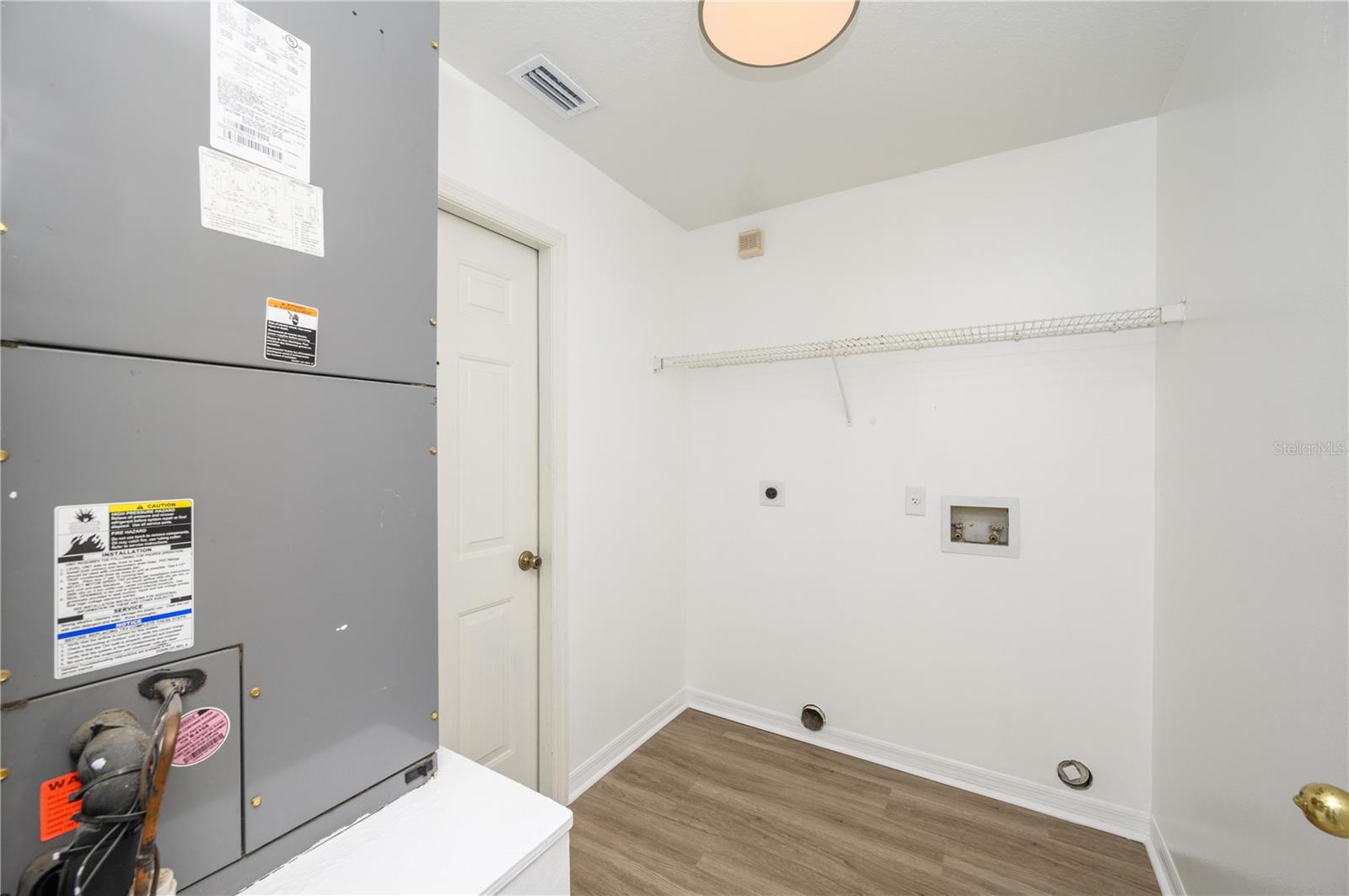 Image 18 of 21 For 246 Ridgewood Street