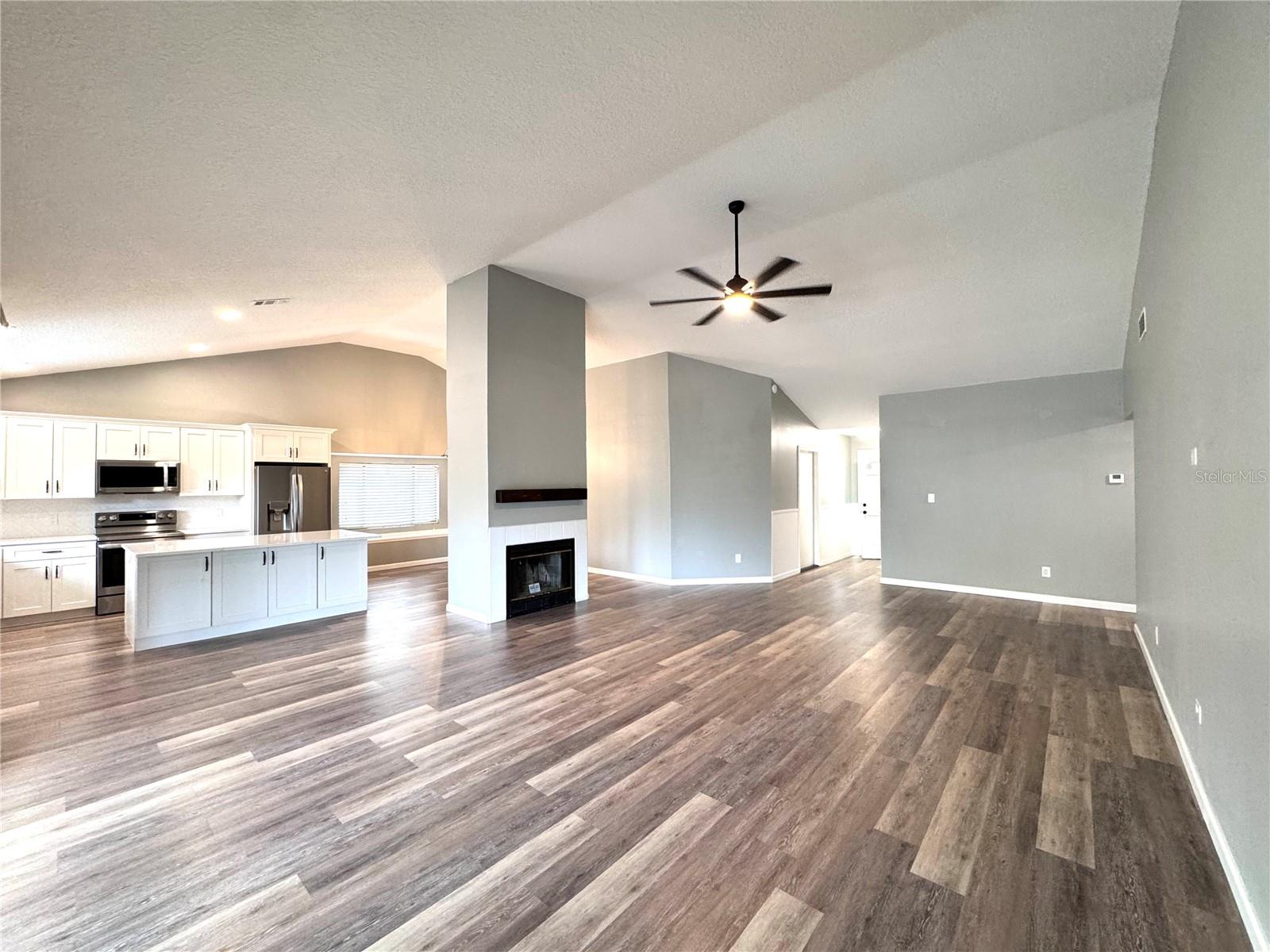 Image 6 of 30 For 3847 Biscayne Drive