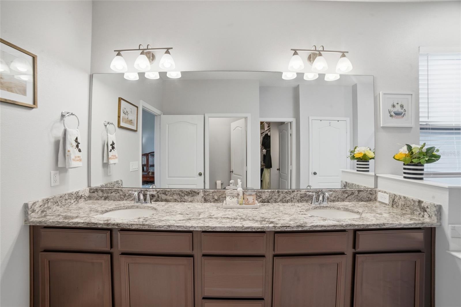 Image 10 of 30 For 1461 Clear Brook Place