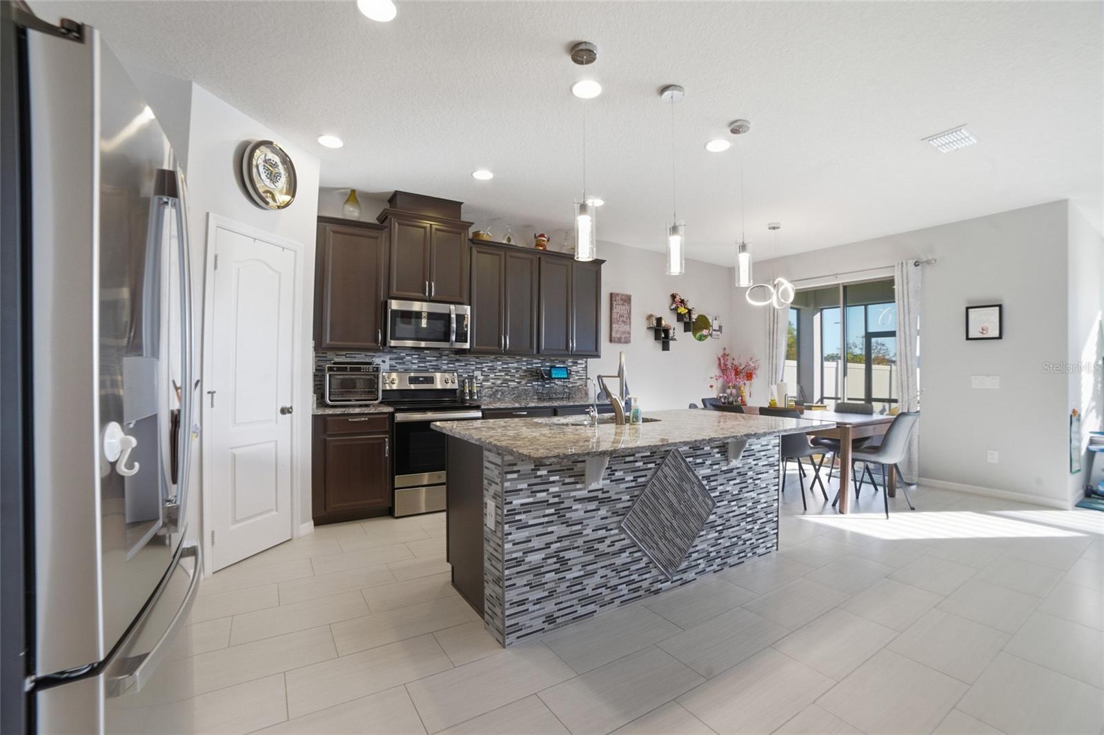 Image 18 of 30 For 1461 Clear Brook Place