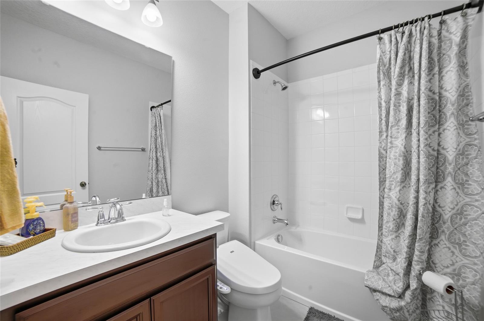 Image 4 of 30 For 1461 Clear Brook Place