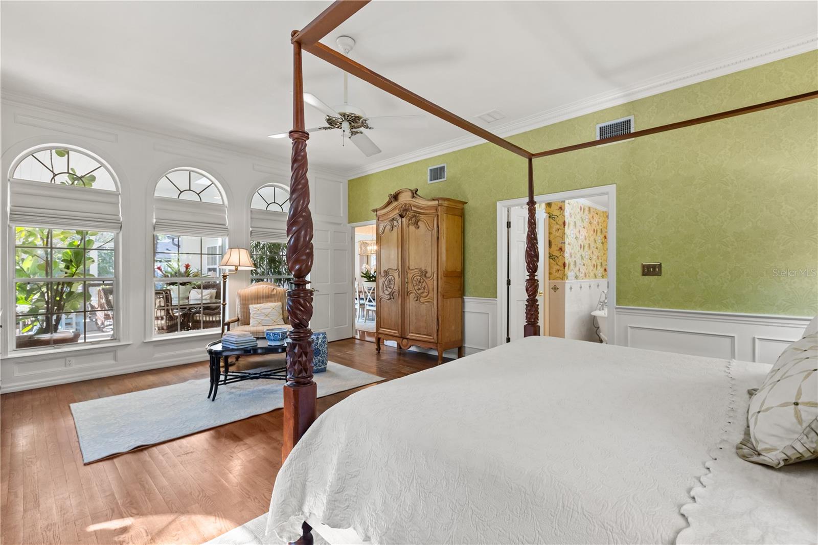 Image 21 of 40 For 1130 Park North Place