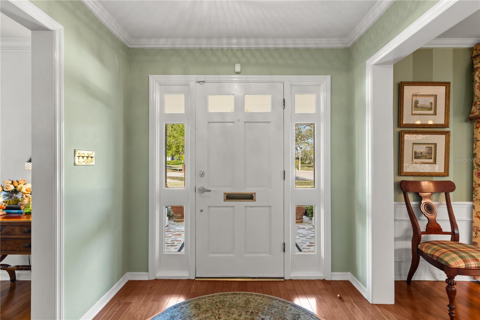 Image 4 of 40 For 1130 Park North Place