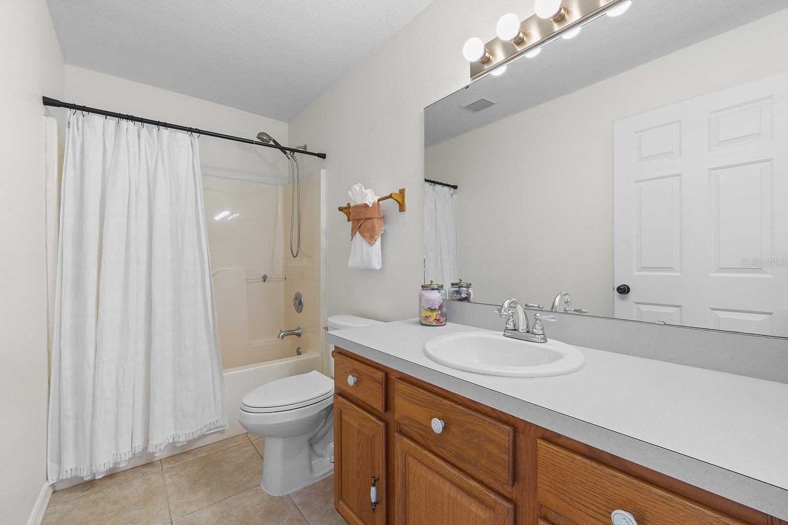 Image 28 of 85 For 9914 Janette Lane