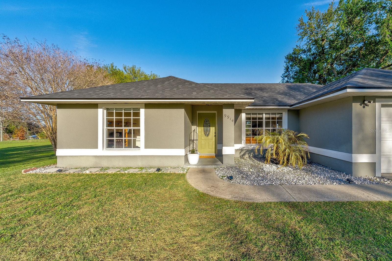 Image 3 of 85 For 9914 Janette Lane