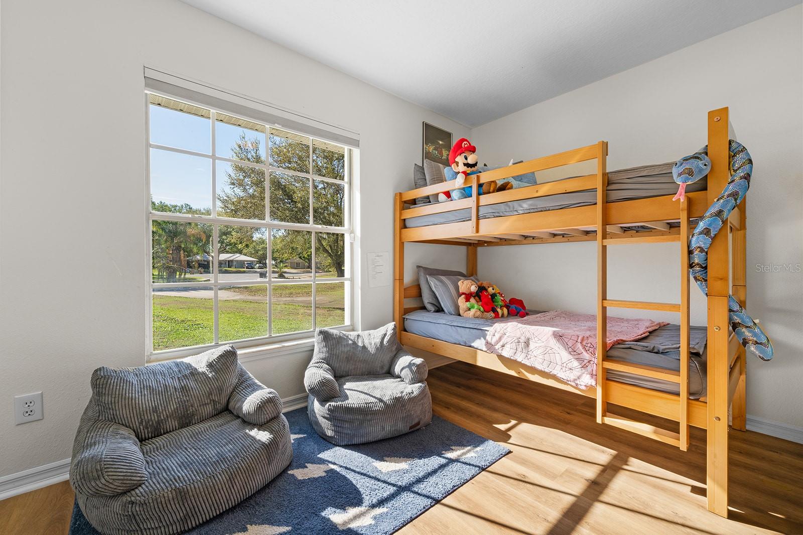 Image 37 of 85 For 9914 Janette Lane