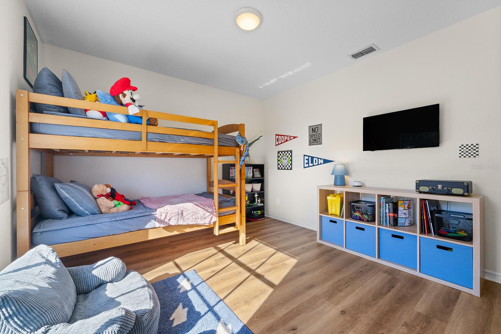 Image 40 of 85 For 9914 Janette Lane