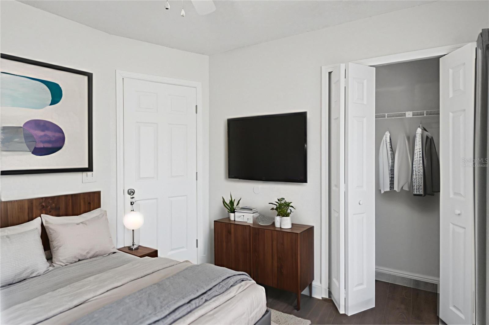 Image 23 of 30 For 2132 Avon Boulevard