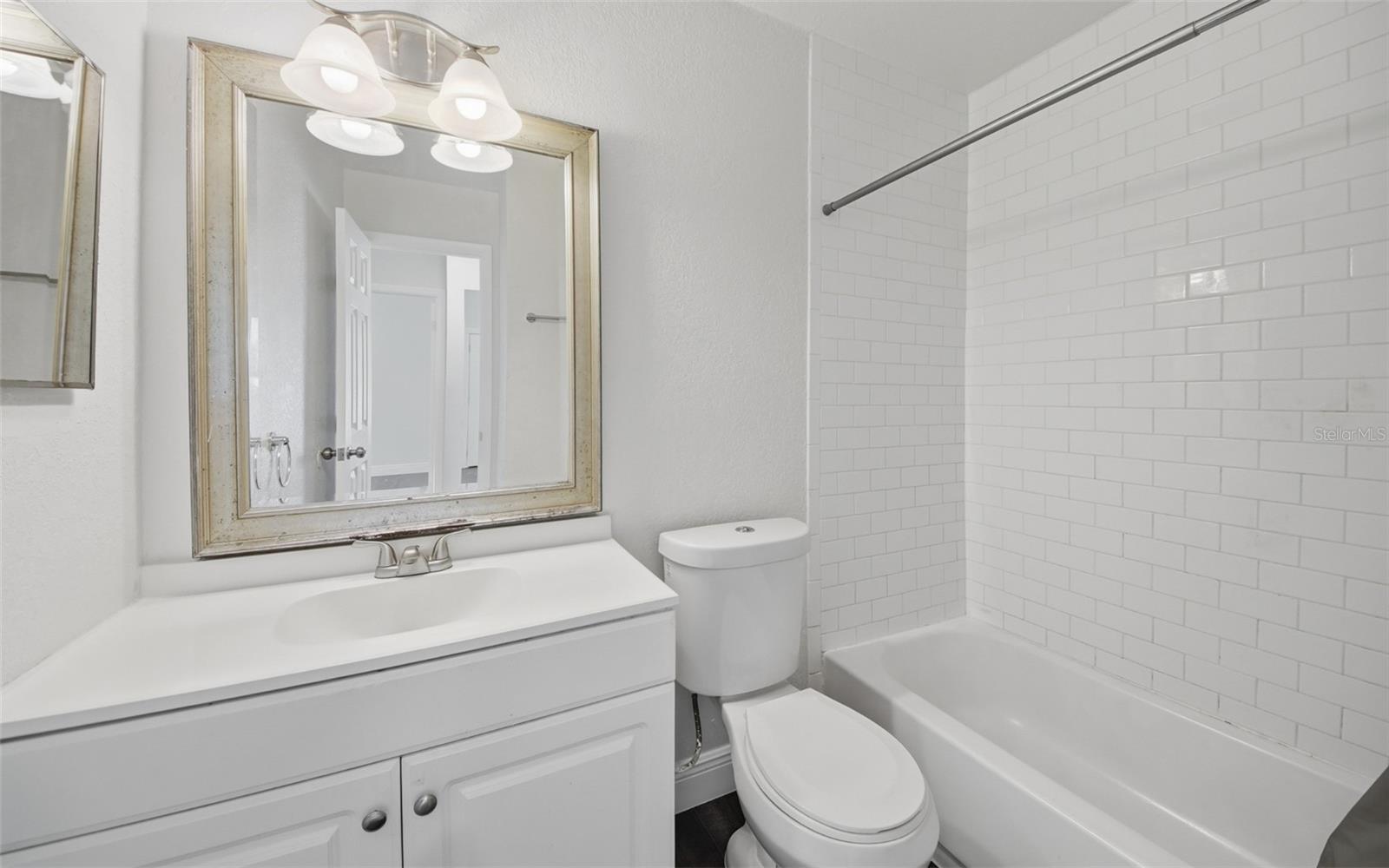 Image 28 of 30 For 2132 Avon Boulevard