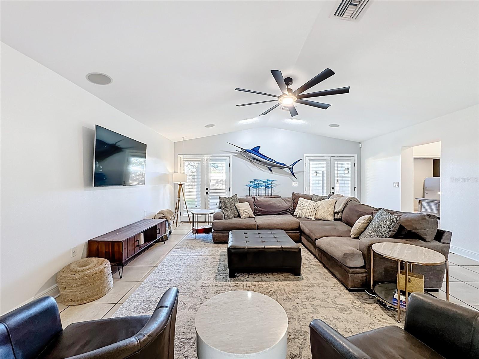 Image 13 of 58 For 3601 Neptune Drive