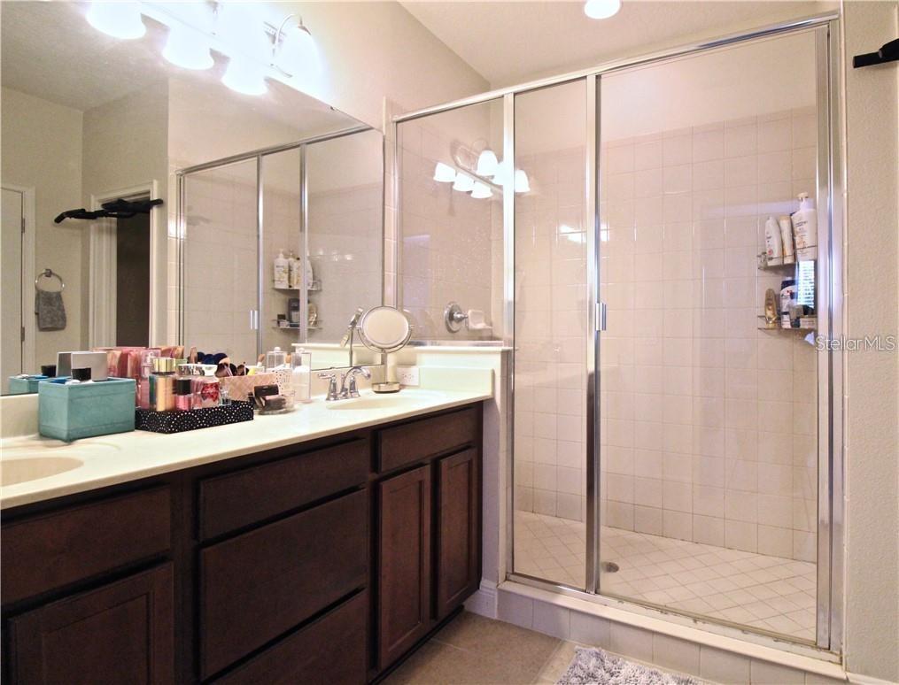 Image 18 of 21 For 12353 Via Derna Place