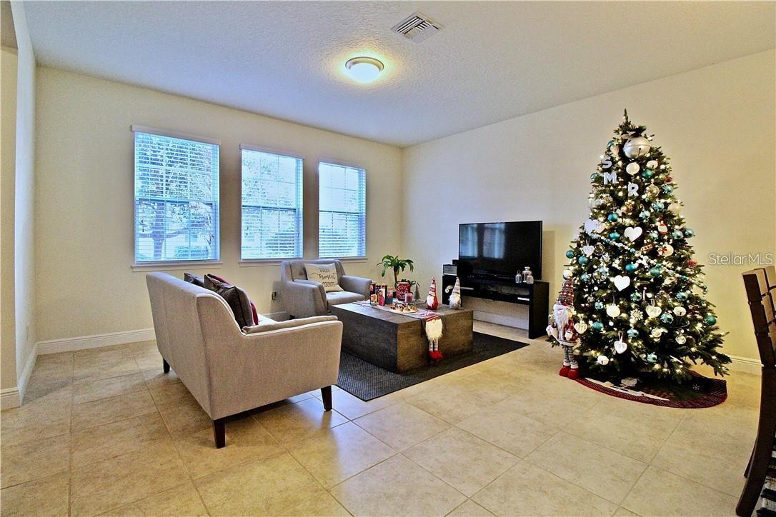 Image 3 of 21 For 12353 Via Derna Place