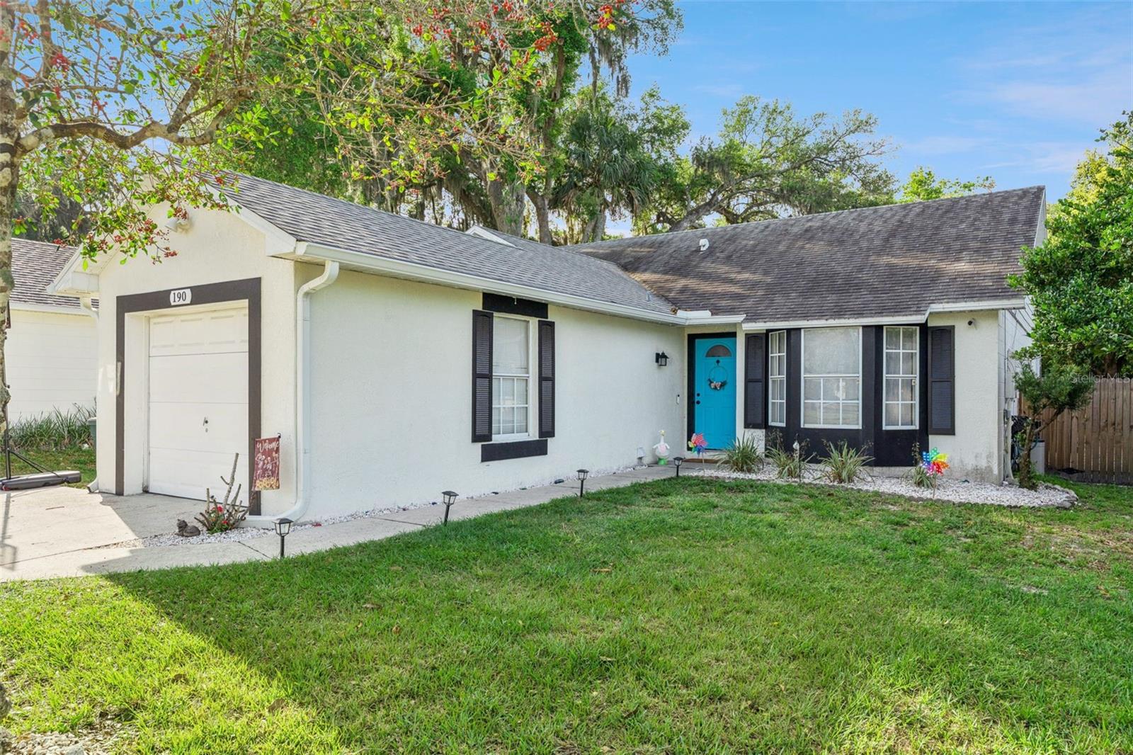 Image 2 of 29 For 190 Kelly Circle