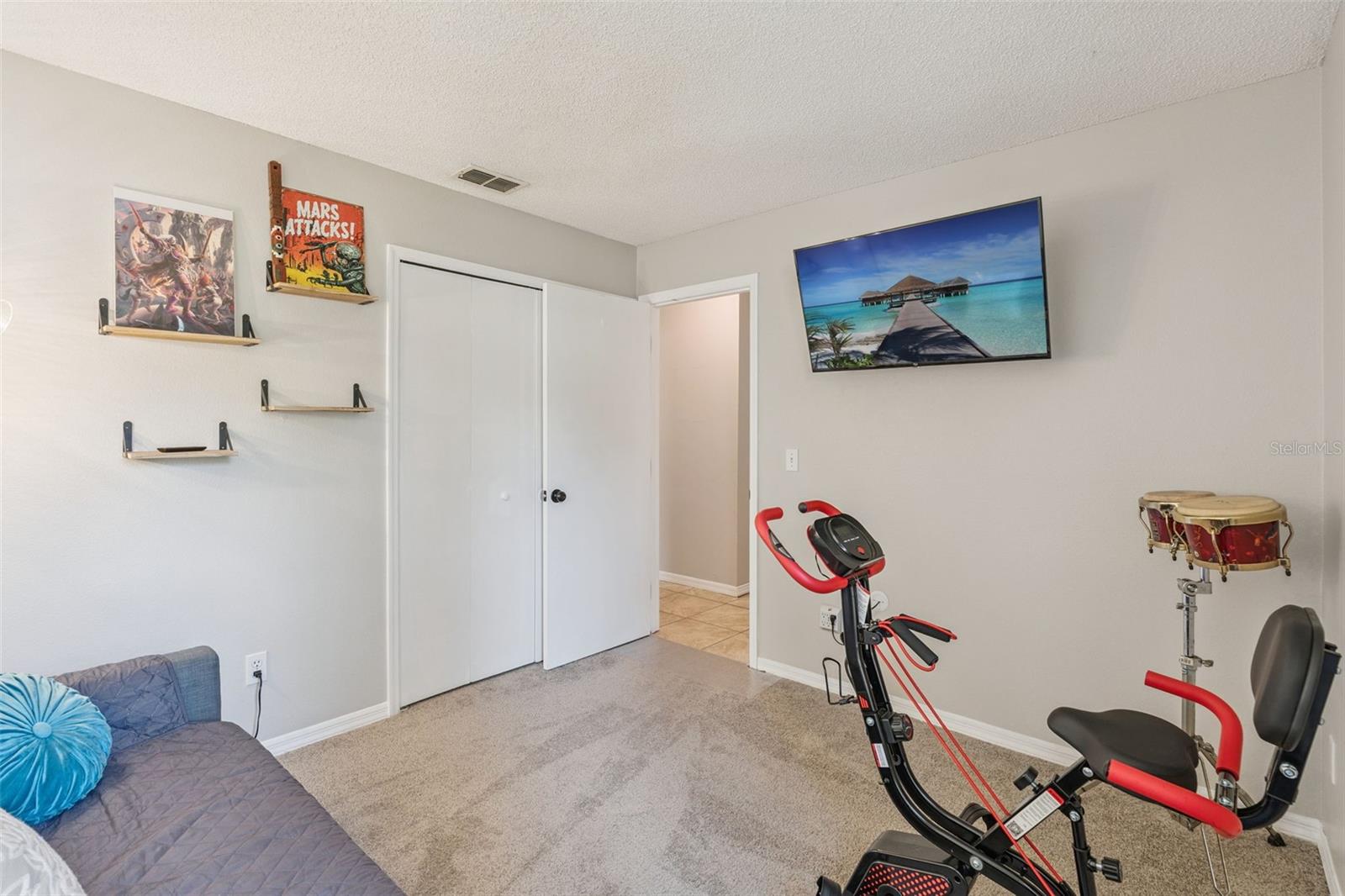 Image 23 of 29 For 190 Kelly Circle