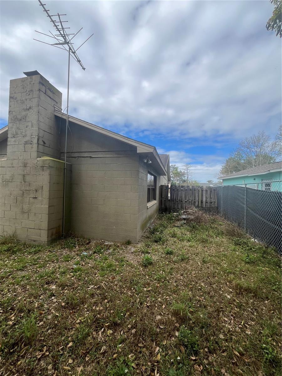 Image 21 of 31 For 3005 Wedge Court