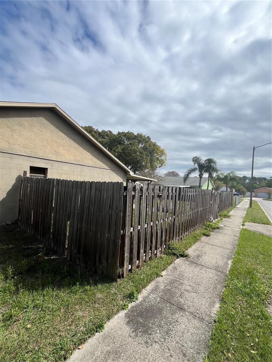 Image 23 of 31 For 3005 Wedge Court