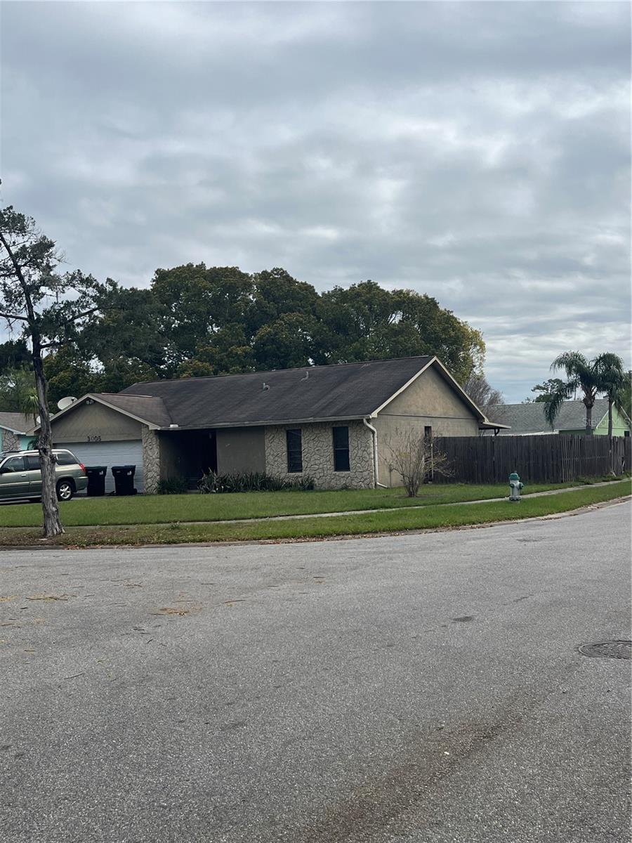 Image 6 of 31 For 3005 Wedge Court