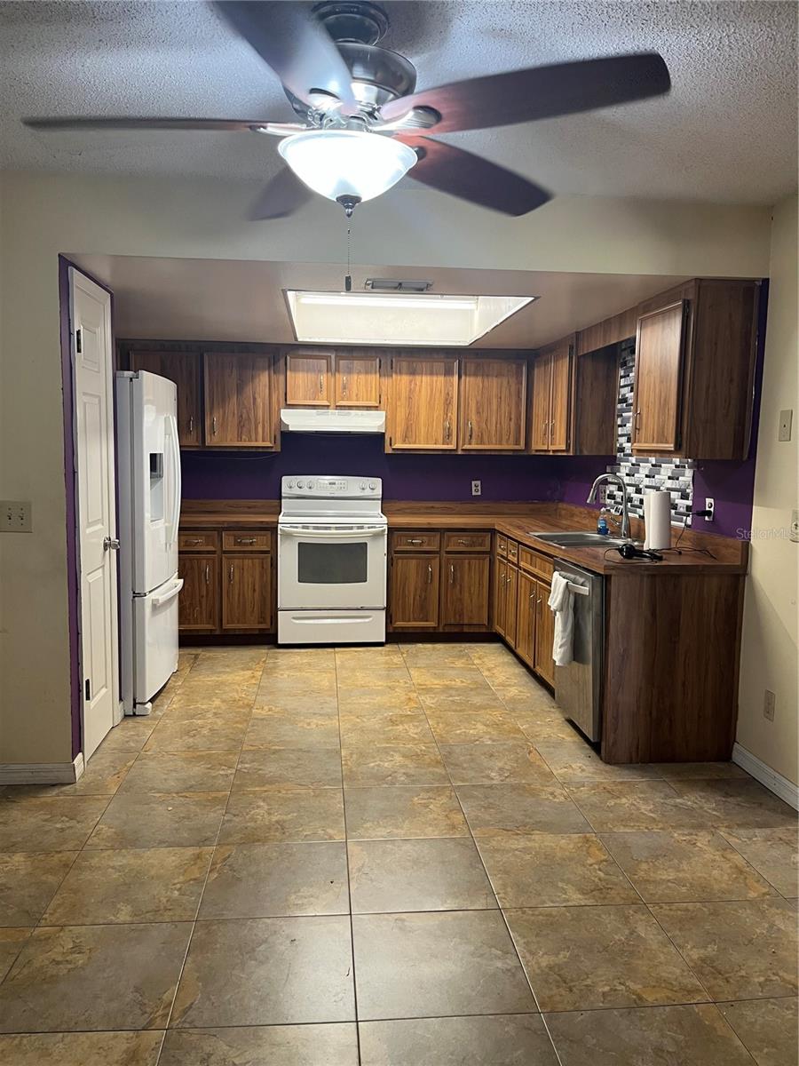 Image 7 of 31 For 3005 Wedge Court