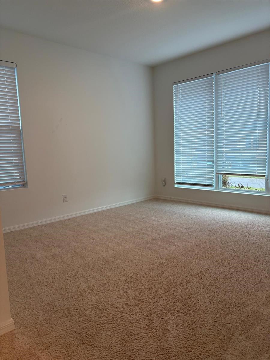 Image 12 of 17 For 3125 Voyager Avenue
