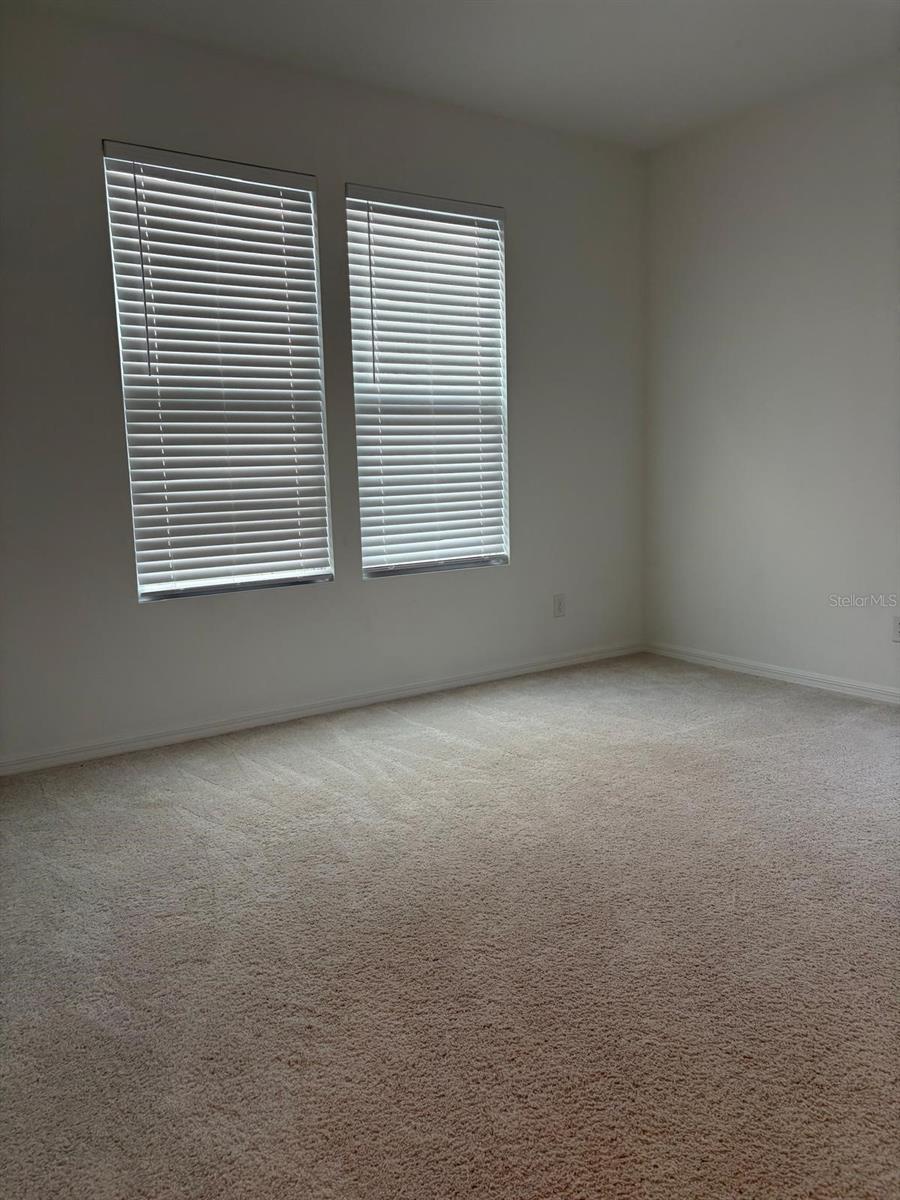 Image 13 of 17 For 3125 Voyager Avenue