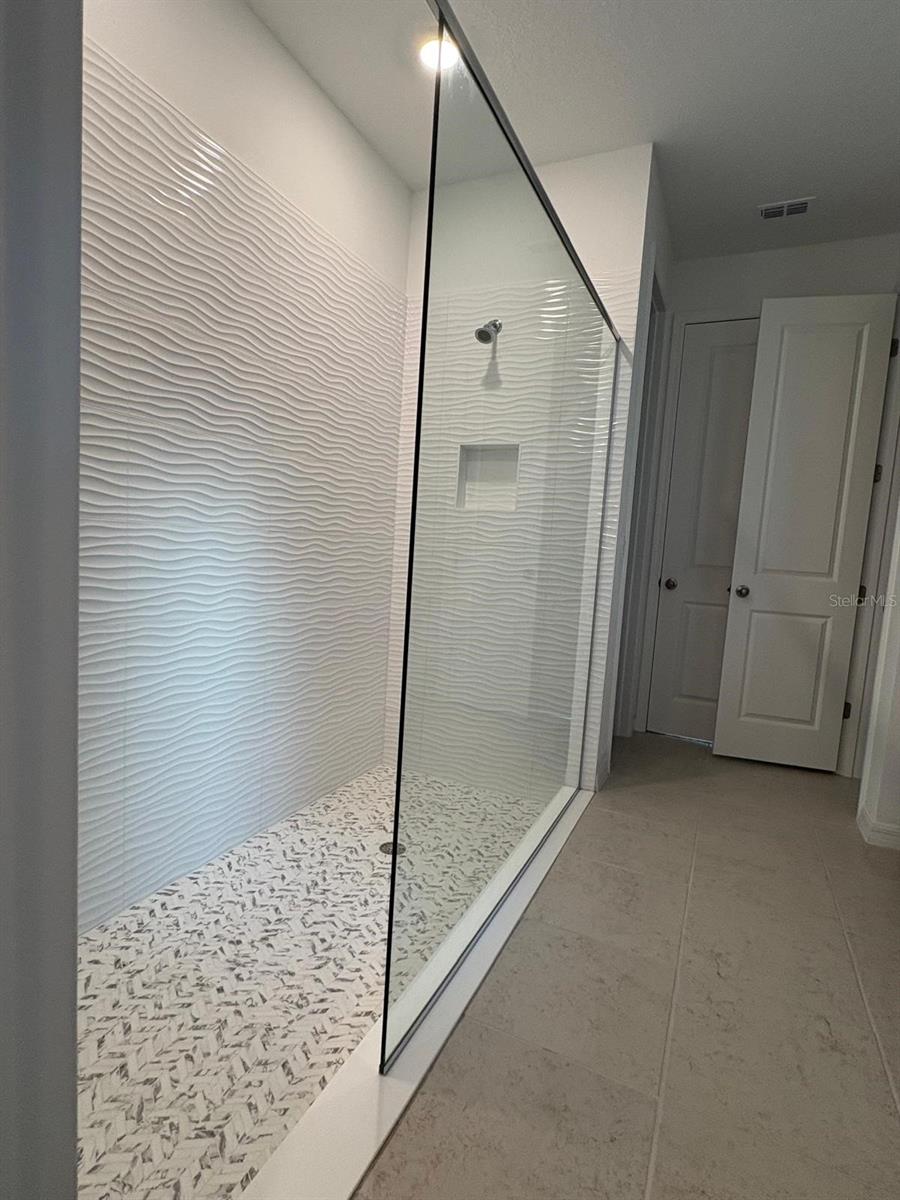 Image 8 of 17 For 3125 Voyager Avenue