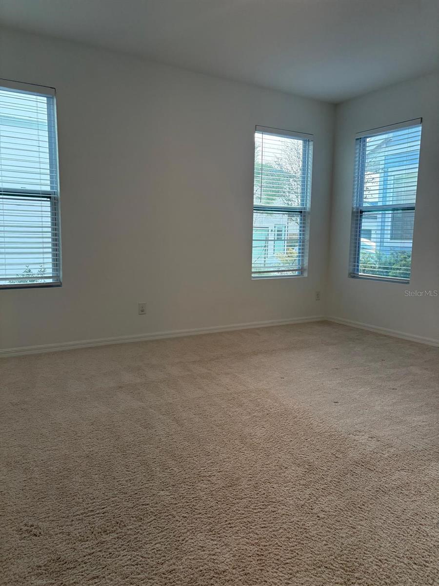 Image 9 of 17 For 3125 Voyager Avenue