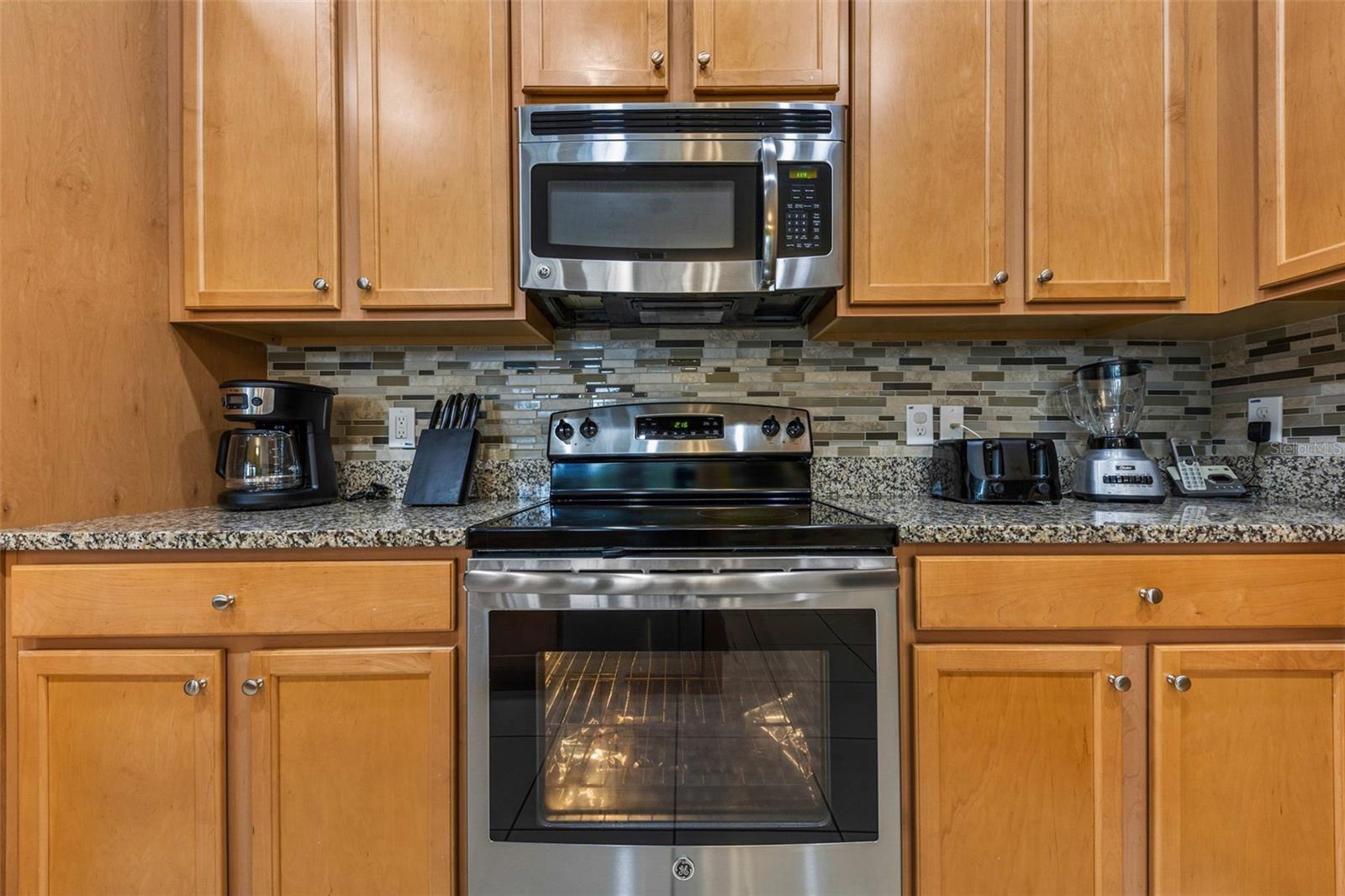 Image 12 of 34 For 462 Captiva Drive