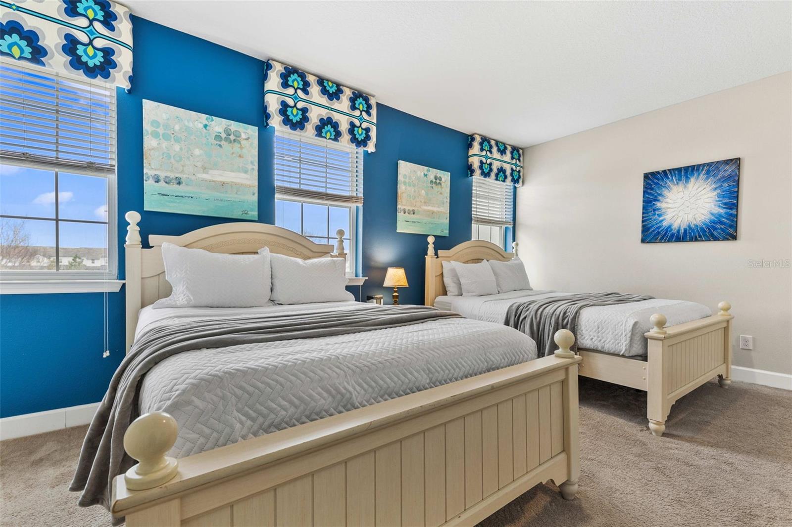 Image 4 of 34 For 462 Captiva Drive