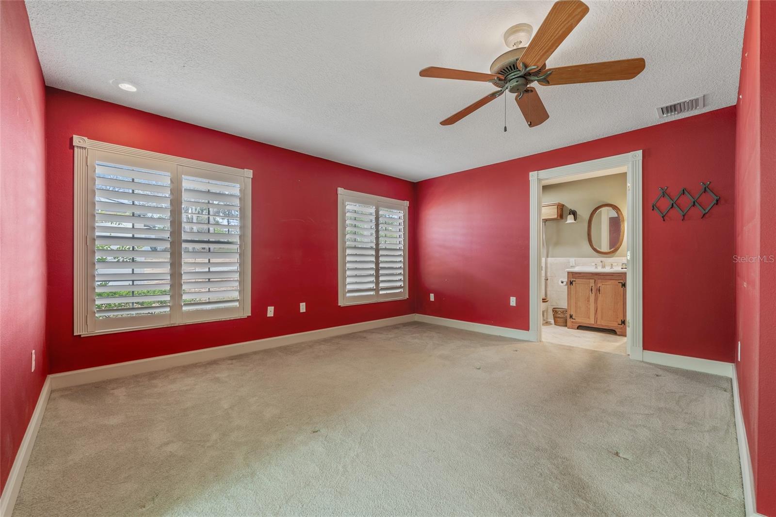 Image 17 of 37 For 17549 Seidner Road