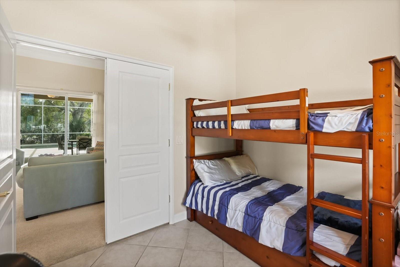 Image 17 of 47 For 1500 Ledgemont Lane