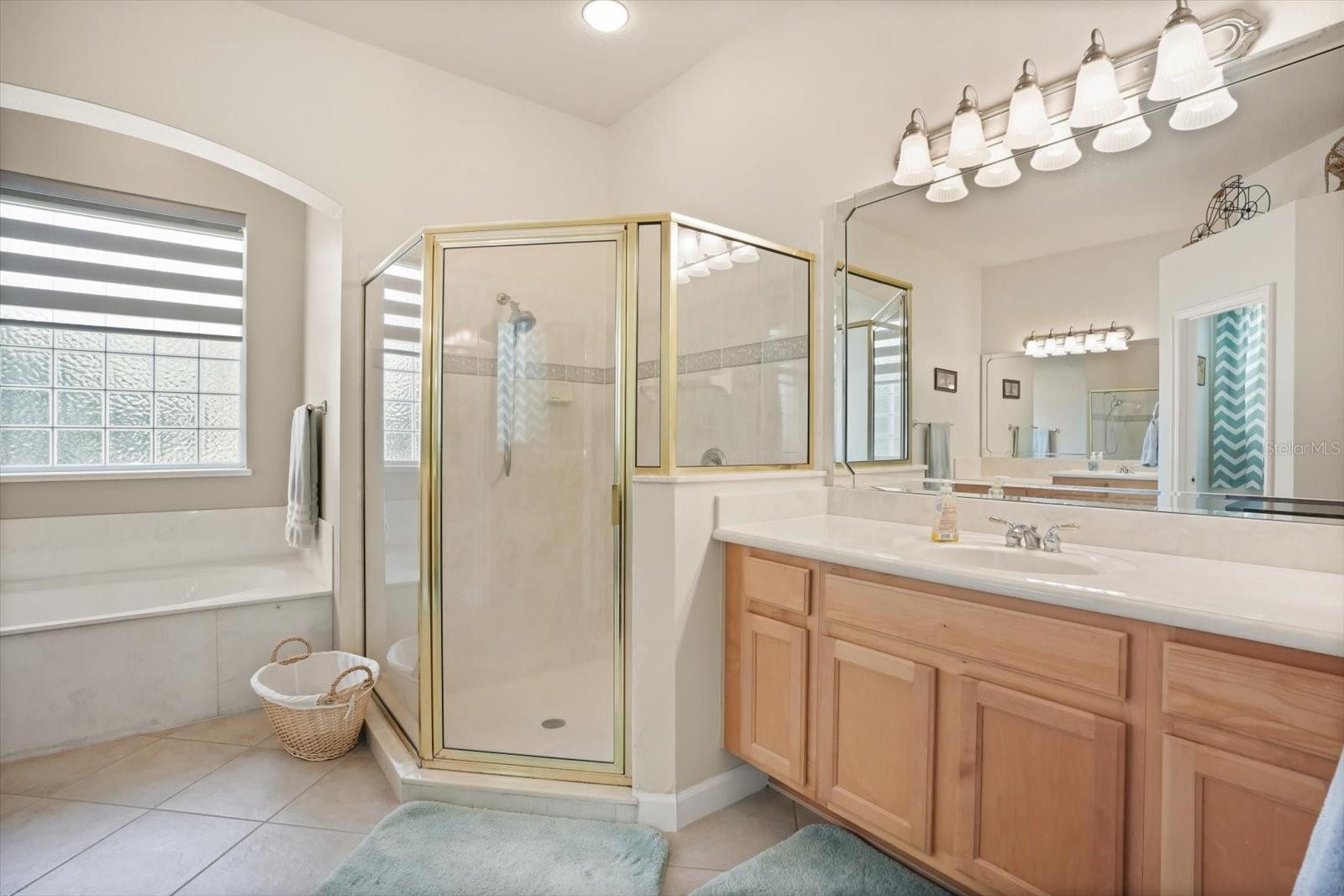 Image 21 of 47 For 1500 Ledgemont Lane