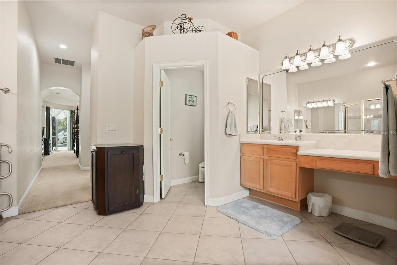 Image 22 of 47 For 1500 Ledgemont Lane