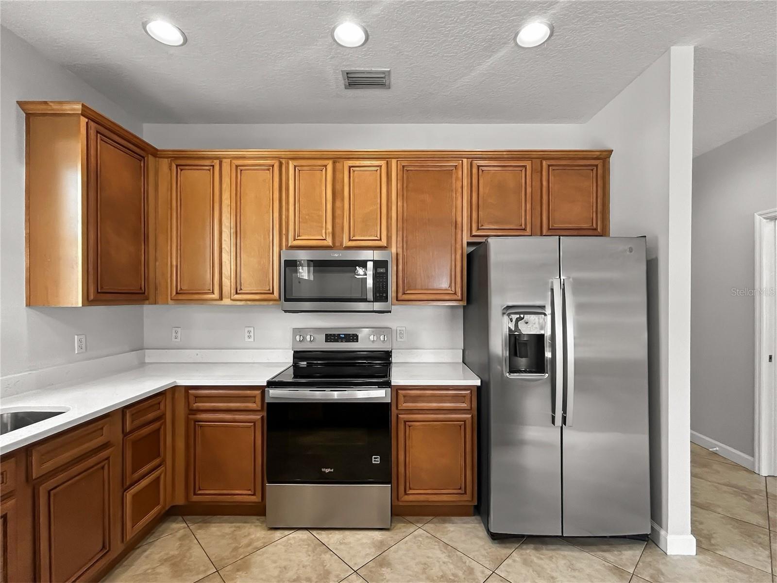 Image 4 of 24 For 1884 Peterson Place