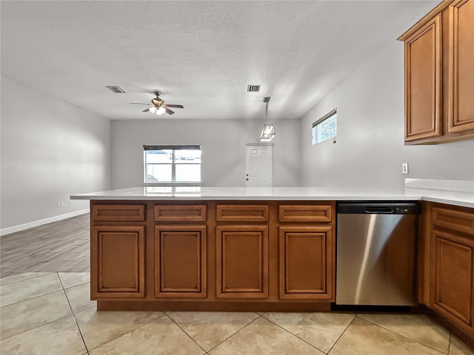 Image 8 of 24 For 1884 Peterson Place