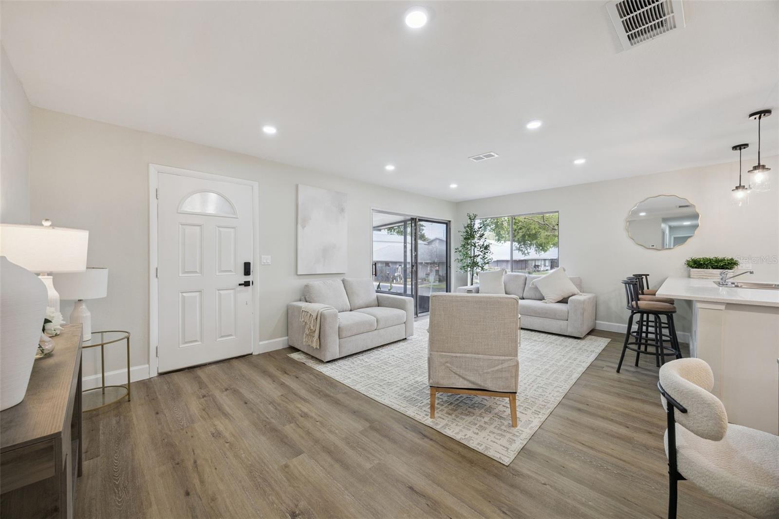 Image 4 of 20 For 594 Heatherton Village